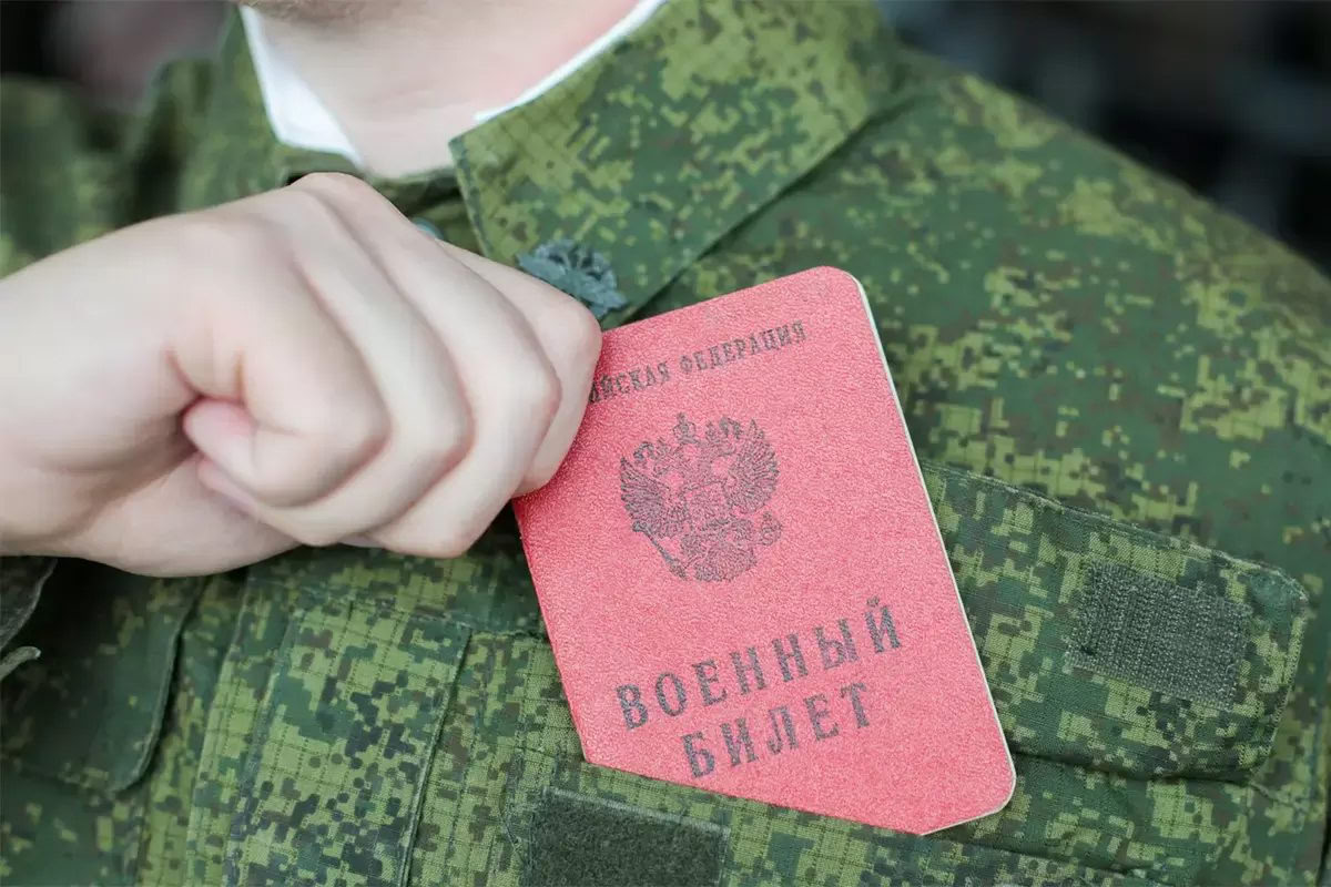 ⭐️ При увольнении военнослужащего по состоянию здоровья (на основании решения военно-врачебной комиссии) выслуга лет полностью сохраняется для назначения пенсии и получения льгот. Учитываются все пери