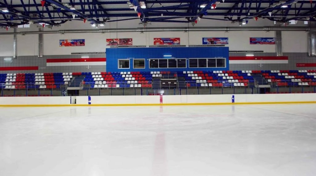🏒❄️ Бесплатный спорт для ветеранов СВО в Тобольске!